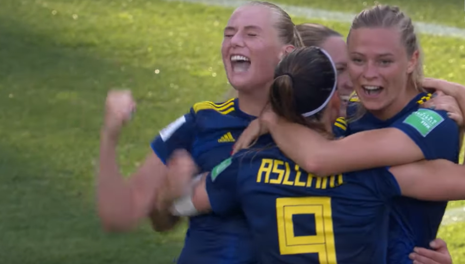 Färre spelbolag sponsrar svensk toppfotboll